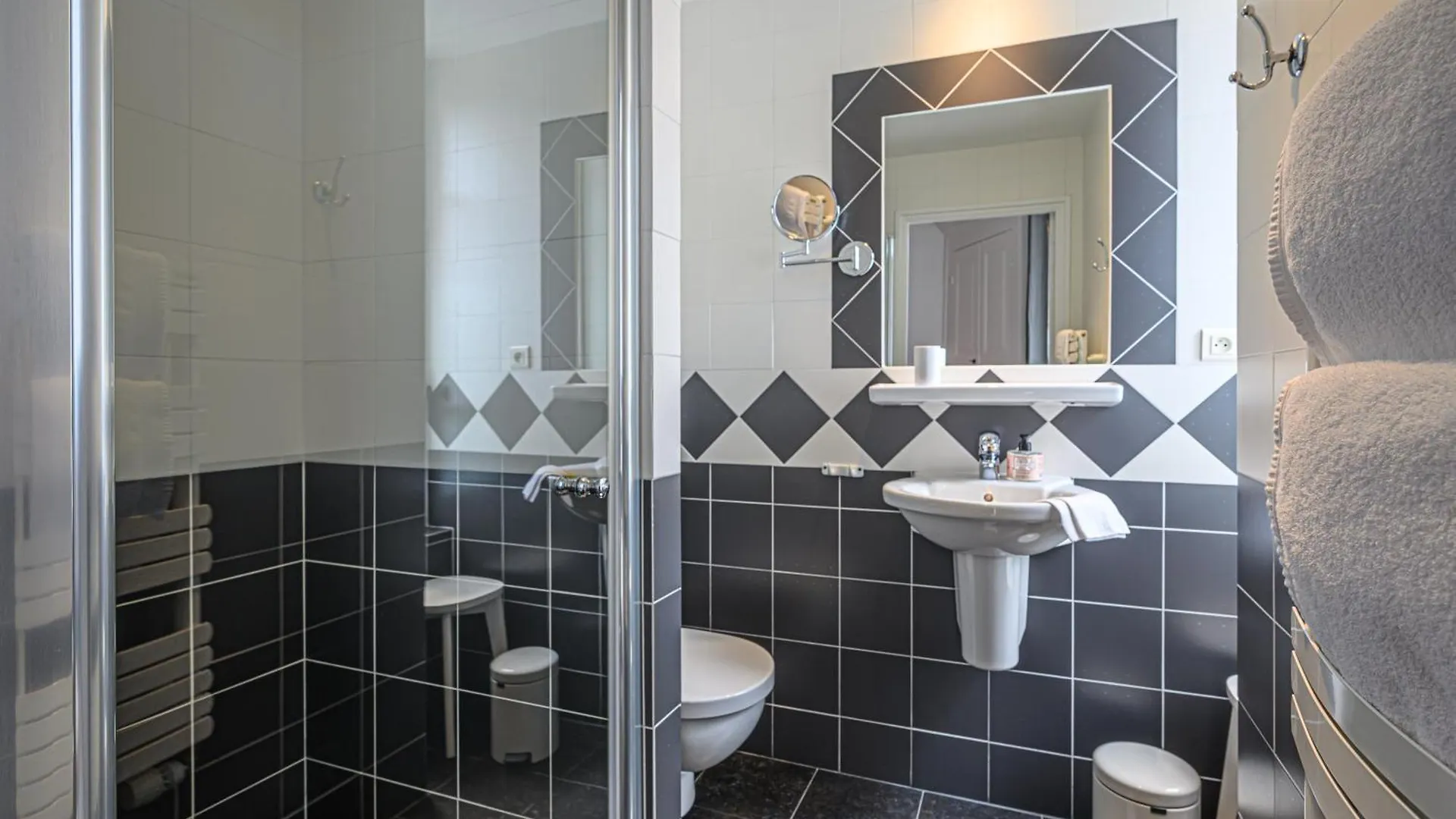 Le 29 D'A Cote Bed and Breakfast Pont-Croix