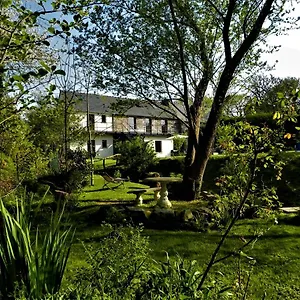  Bed & Breakfast La Fontaine De Resnel
