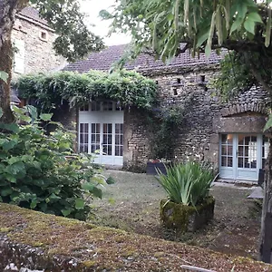 La Libellule And Le Papillon At Les Leroux, Near , Frayssinet-le-Gélat Frankrijk